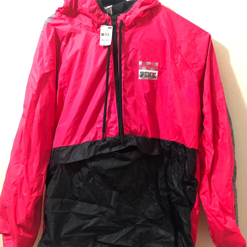 Pink winter breaker in black and pink size m/l